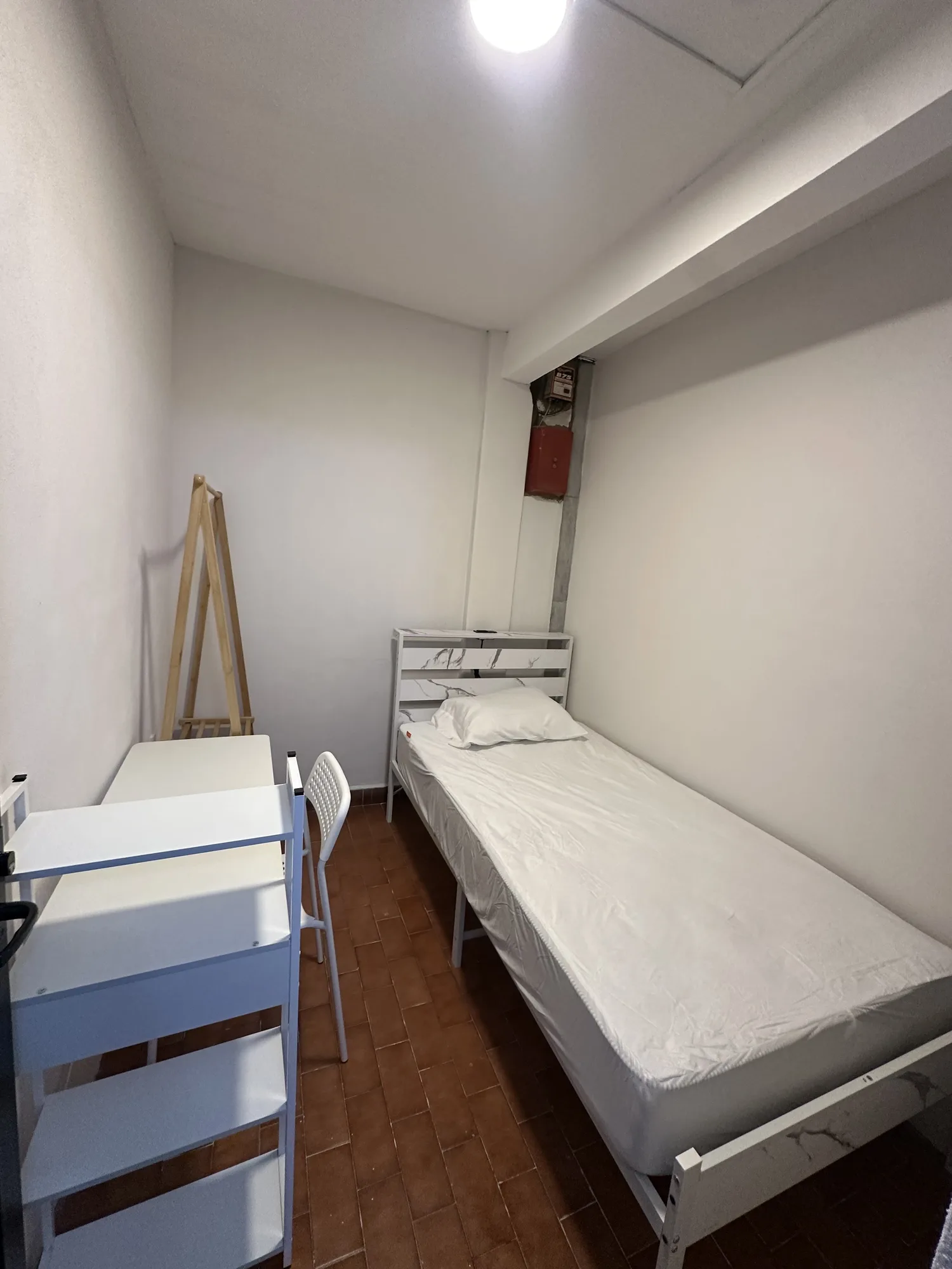 Comfort Room — Cuarto 11, privado en planta baja