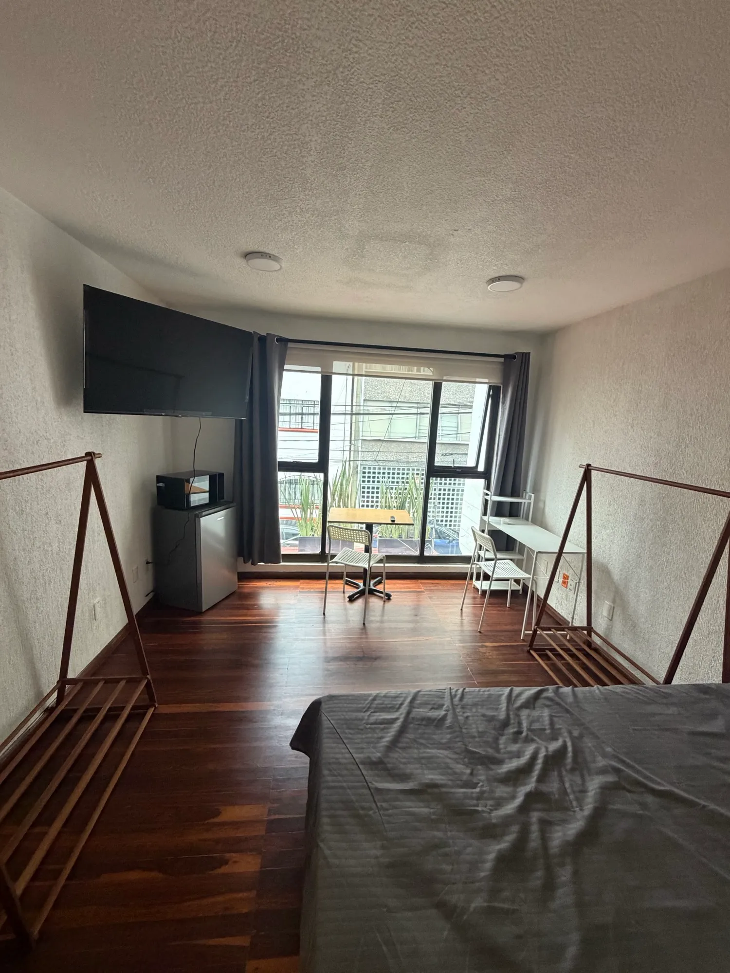 Loft — Street View — Cuarto 21, hacia la ventana