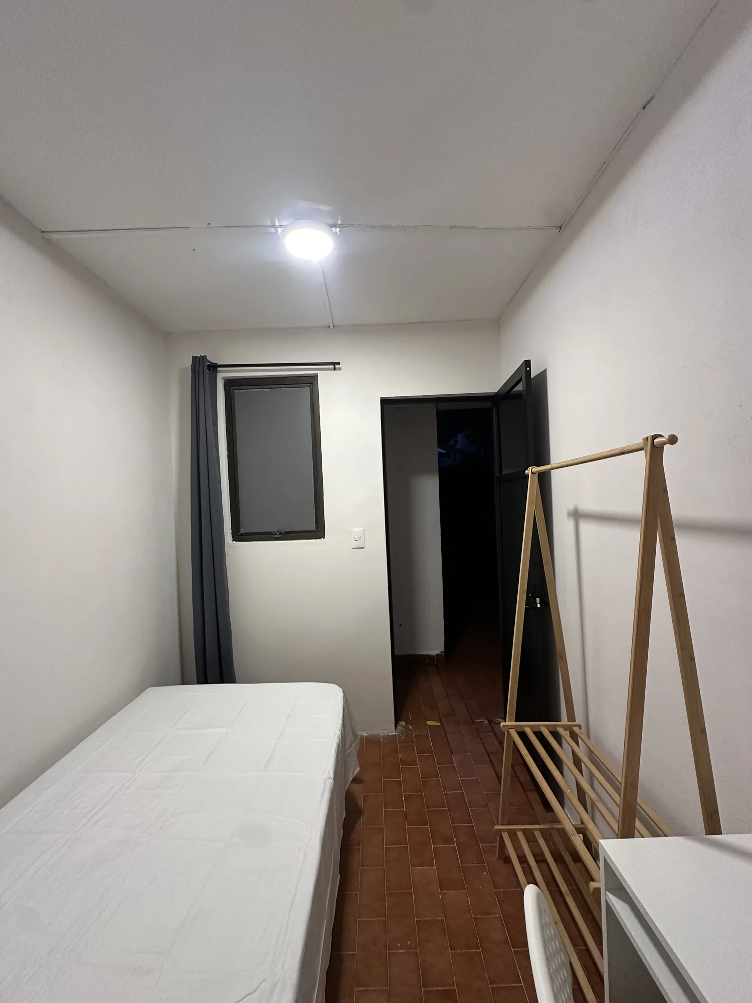 Comfort Room — Cuarto 12, otro ángulo