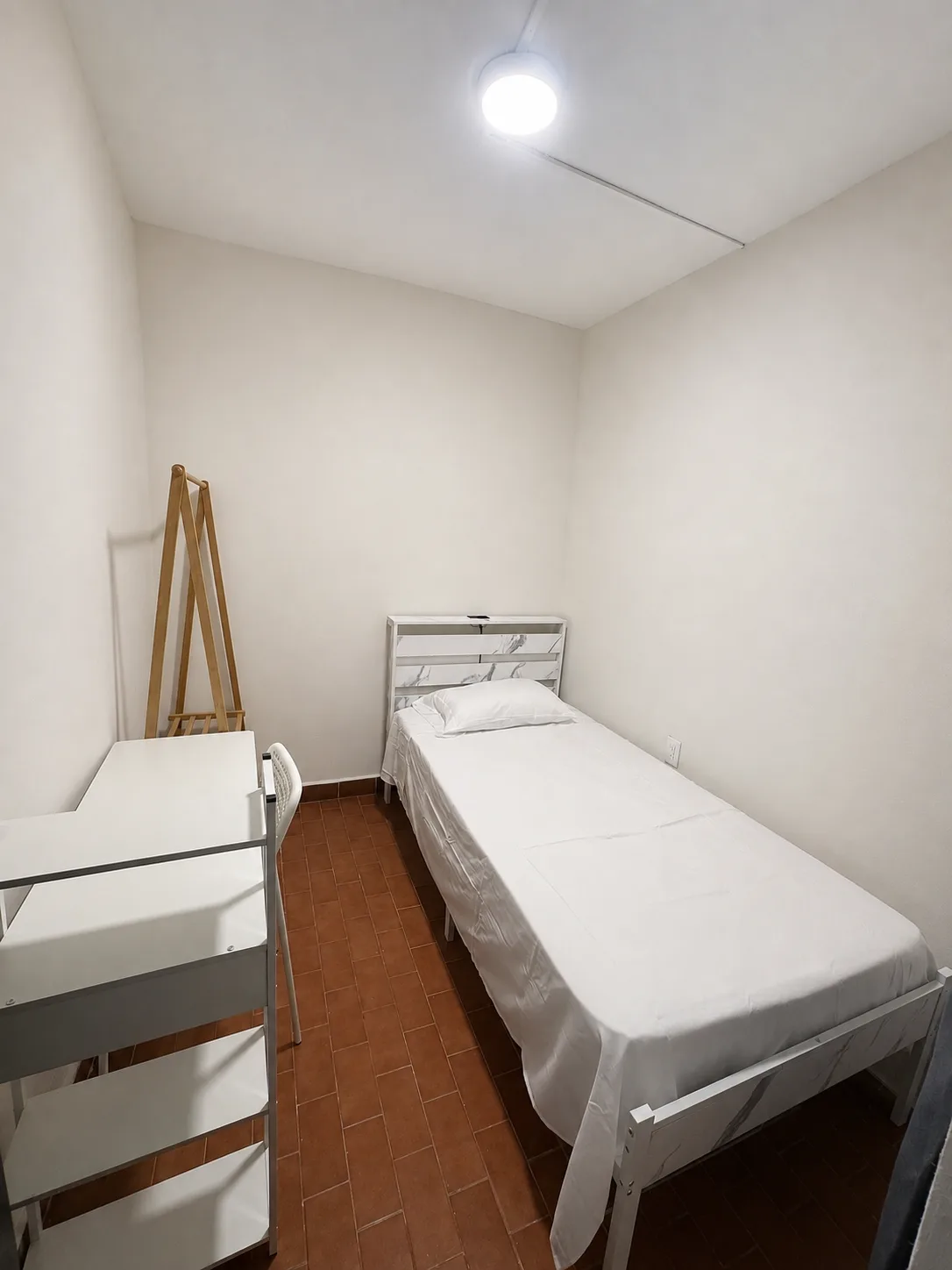 Comfort Room — Cuarto 13, otro ángulo